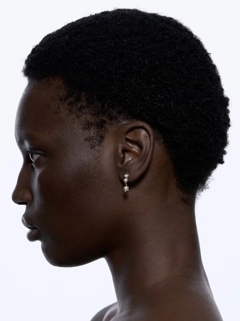 Shibuya San Studs Gold - Maria Black - Snabb frakt & paketinslagning - Nordic Spectra