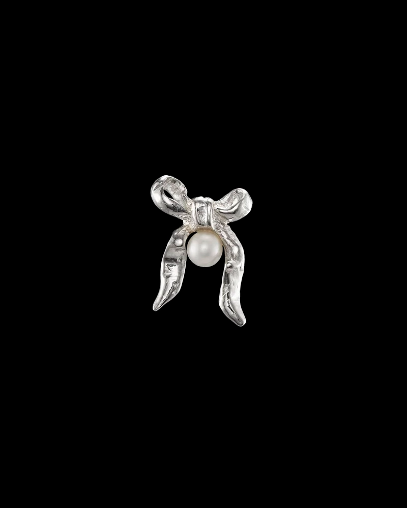 Bow Earring - Maria Nilsdotter - Schmuck im skandinavischen Design - Nordic Spectra