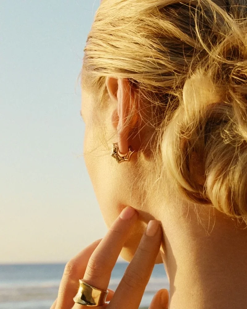 7 mm breda och 18 mm i diameter