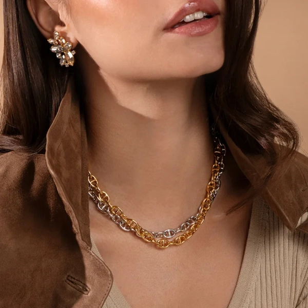 perfekt för både vardag och festliga tillfällen.