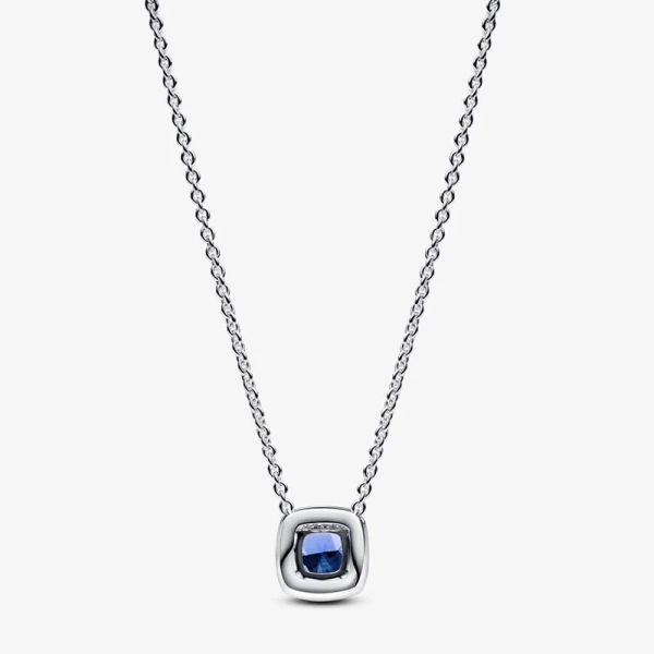 Glittrande Fyrkantig Blå Halo Halsband - PANDORA - 1-2 dagar leverans - Gratis paketinslagning