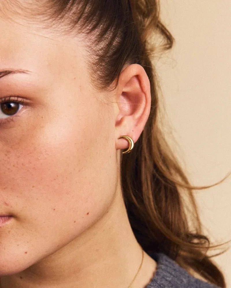 New Moon Studs S Gold - Edblad - Snabb leverans - Gratis paketinslagning
