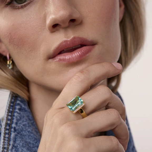 elegant och smal design med turkos Cubic Zirconia