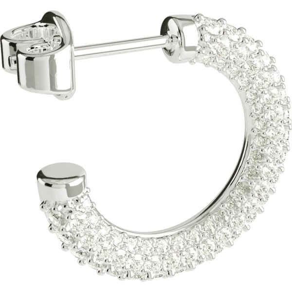 Aure 30 D Örhängen Silver i silver med små diamanter och rund mjuk form som ger ett elegant ljusspel