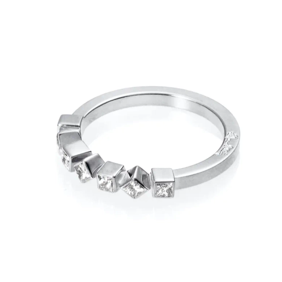 Love Dice & Stars Ring White Gold - Efva Attling - Vigsel- & Förlovningsringar - Nordic Spectra