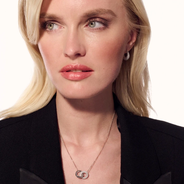 Carrara Due Piccolo Halsband i silver med gnistrande cubic zirconia-dekoration från Sif Jakobs