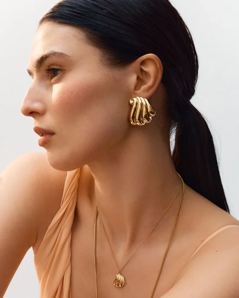 edblad-corazza-studs-l-gold-pi-127976-5