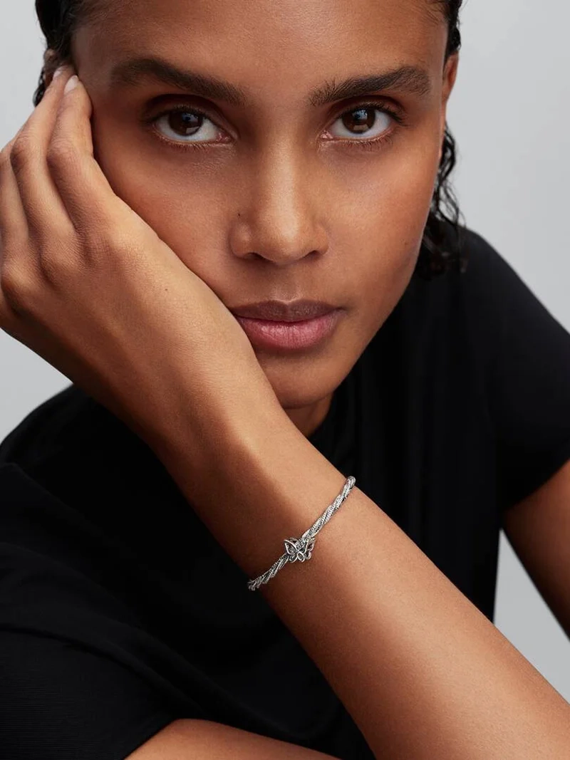 Öppen Fjärilsberlock från Pandora i silver med klara kubisk zirkonia