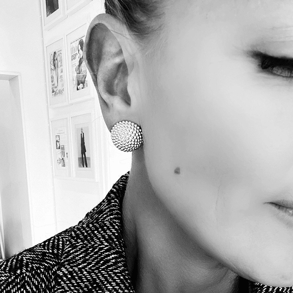 Dew Globe Earrings Silver - Emma Israelsson - Snabb frakt & paketinslagning - Nordicspectra.se