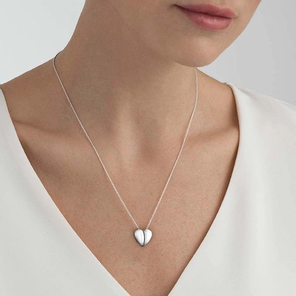 Curve Heart Pendant - Georg Jensen halsband - Snabb frakt & paketinslagning - Nordicspectra.se