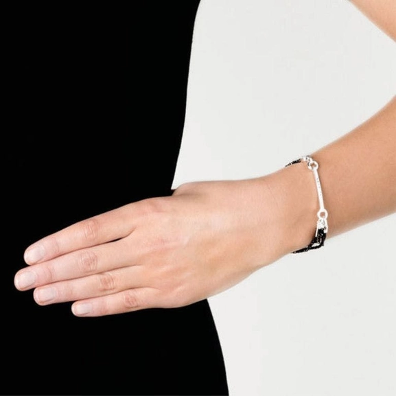 Take No Shit Leather Bracelet - Efva Attling armband - Snabb frakt & paketinslagning - Nordicspectra.se