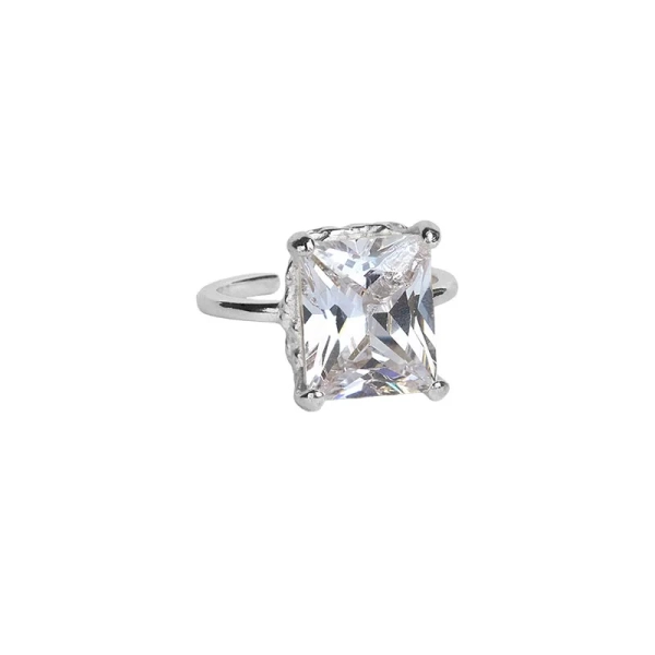 Queen Ring M White Silver
