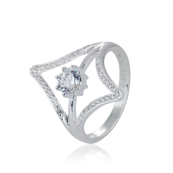 Carolina Gynningin suunnittelema Balance of Energy -sormus hopeasta kuutiozirkonialla