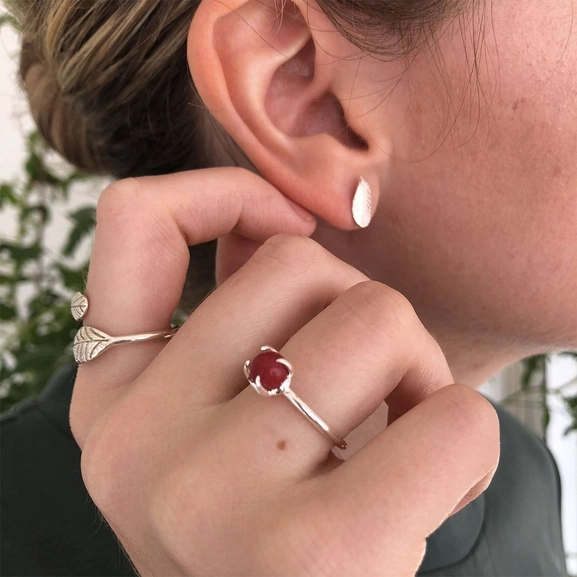 Lingonberry Ear Silver -CU Jewellery - Snabb frakt & paketinslagning - Nordicspectra.se