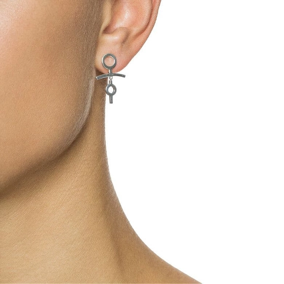 Little Feminine Earrings - Efva Attling örhängen - Snabb frakt & paketinslagning - Nordicspectra.se