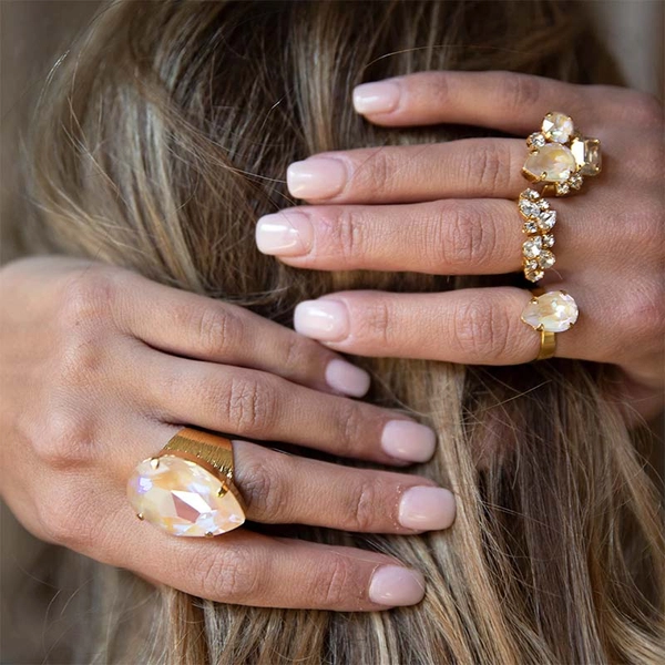 Perfect Drop Ring Gold Ivory Creme Delite - Caroline Svedbom - Snabb frakt & paketinslagning - Nordicspectra.se