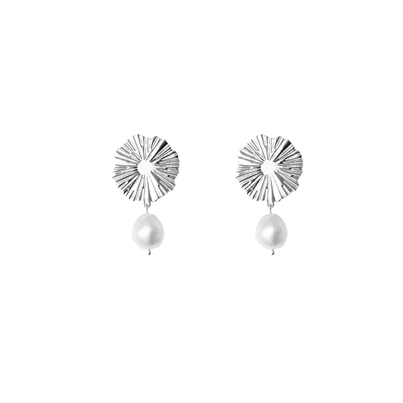 Caroline Svedbom - Vassia Pearl Earring Rhodium Pearl