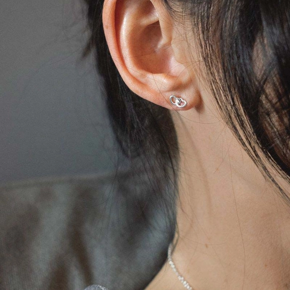 Love Studs - Drakenberg/Sjölin - Suuri valikoima & ilmainen lahjapaketointi - Nordicspectra.fi