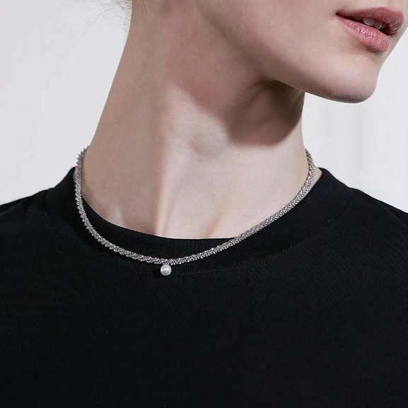 Tinsel Necklace Pearl Steel - Edblad - Snabb frakt & paketinslagning - Nordicspectra.se