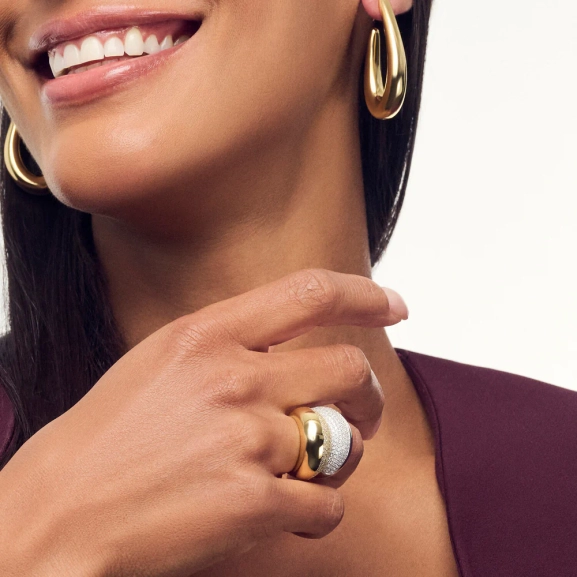 Fasano Ring i silver med gnistrande cubic zirconia-stenar från Sif Jakobs