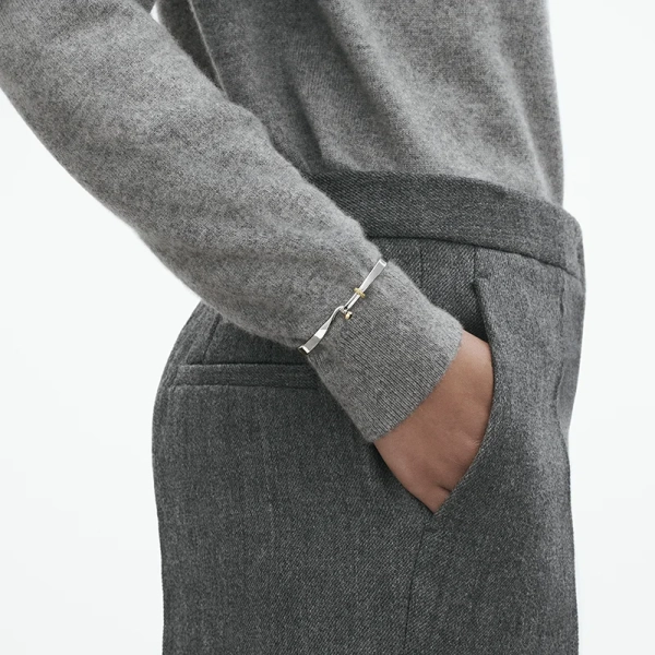 AW25_ECOM_ON-MODEL_TORUN_BRACELET_20001908