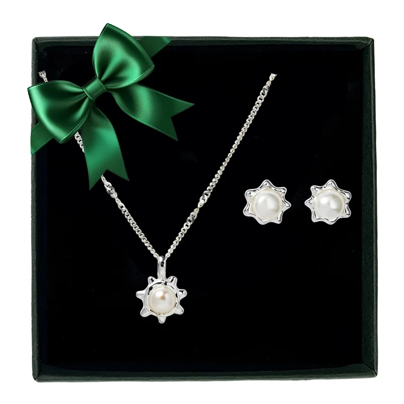 Syster P - Presentset Florentina Pearl Silver