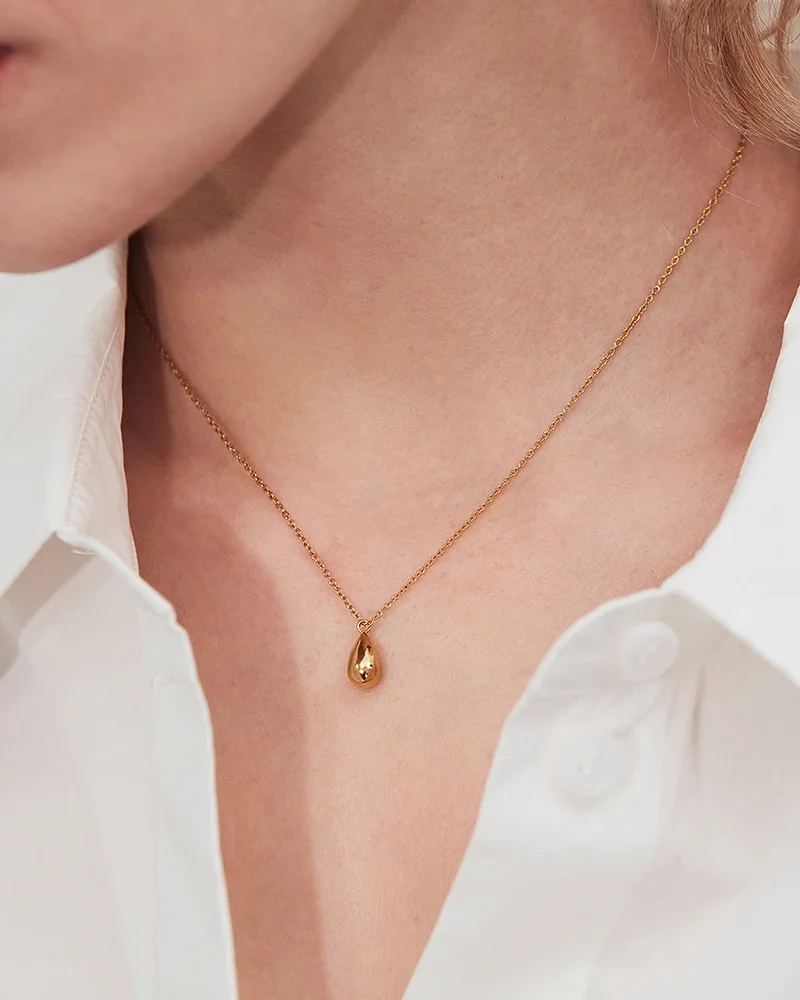 Edblad-Drop-Mini-Necklace-Gold-CU-117578