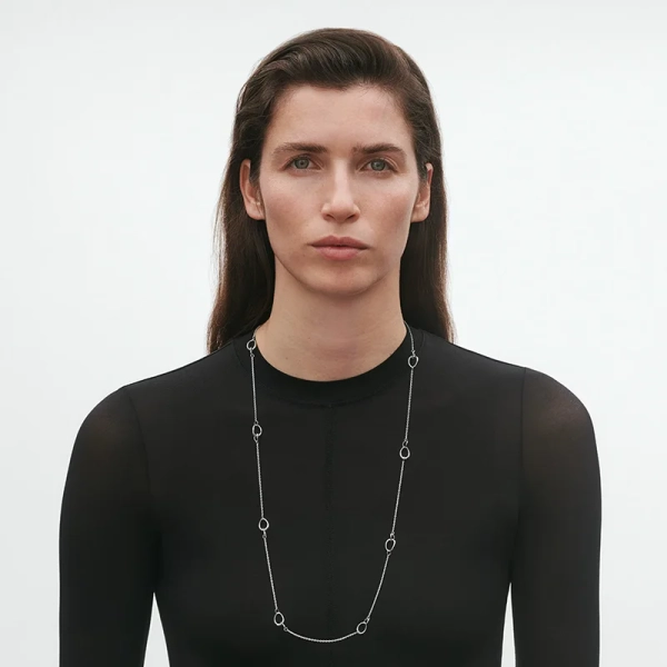 designad av Jacqueline Rabun för Georg Jensen.