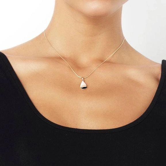 Happy Tear Pendant Gold - Efva Attling halsband - Snabb frakt & paketinslagning - Nordicspectra.se