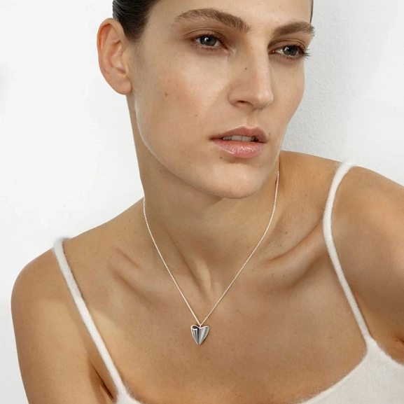 SS24_On_Model_Jewllery_Heart