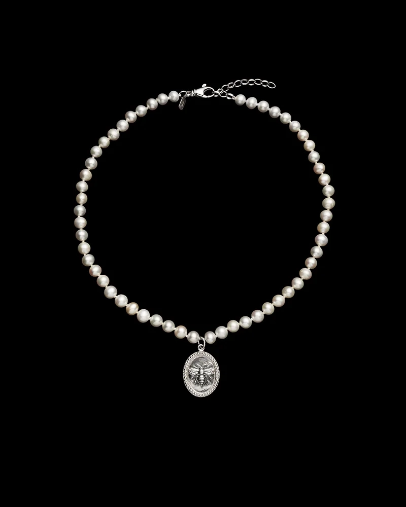 Bee Pearl Strand Necklace - Maria Nilsdotter - Schmuck im skandinavischen Design - Nordic Spectra