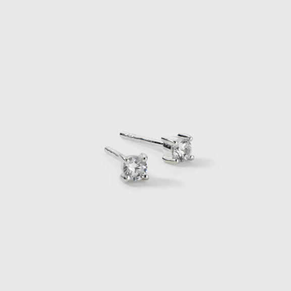 Celestia Studs Set Silver: tre par stilrena silverörhängen med cubic zirconia i olika storlekar från Syster P.