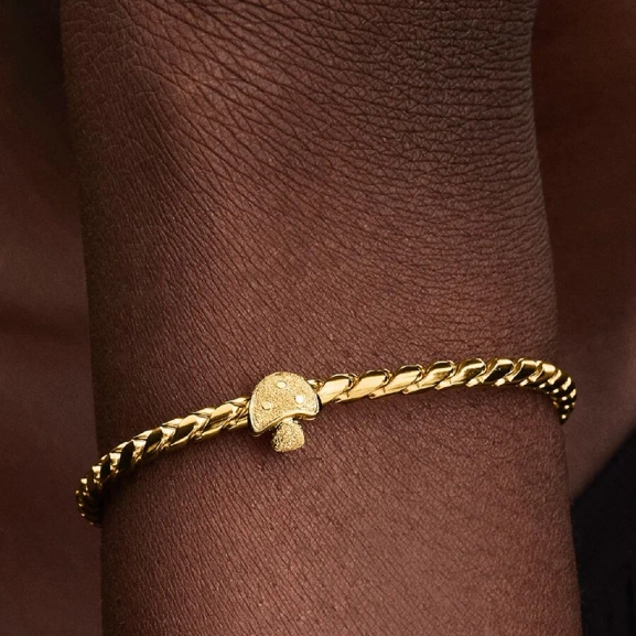 Symbol für Stärke und Gedeihen. Innere Stärke und Eleganz in der Pandora Moments Kollektion.