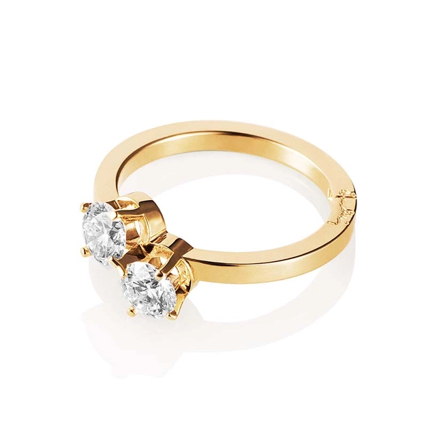 Twin Star Ring Gold - Efva Attling - Suuri valikoima & ilmainen lahjapaketointi - Nordicspectra.fi