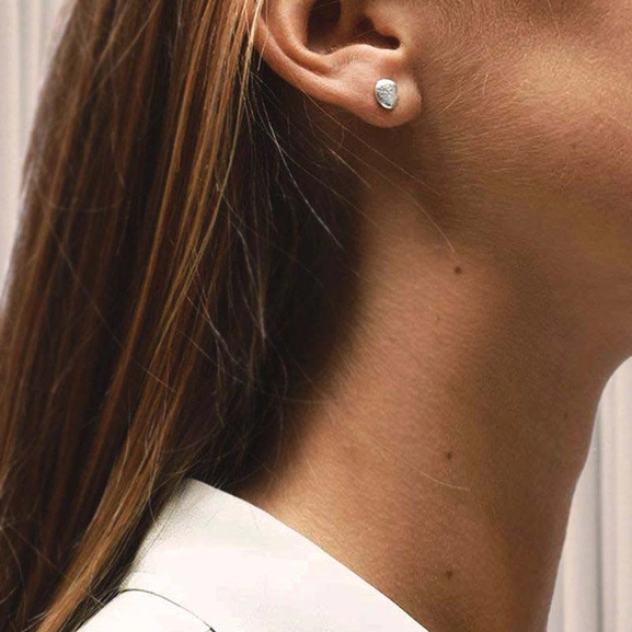 Pebbles Studs - Drakenberg Sjölin Örhängen - Snabb frakt & paketinslagning - Nordicspectra.se