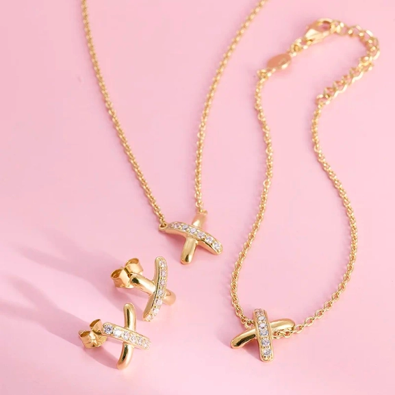 Presentset Cross My Heart Guld - Carolina Gynning - Moderna smycken med en betydelse - Nordic Spectra