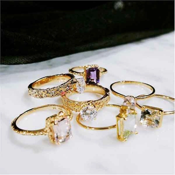 Small Princess Ring Gold - Emma Israelsson - Snabb frakt & paketinslagning - Nordicspectra.se