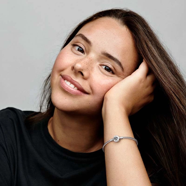 Pandora Moments Schlangen-Gliederarmband mit Herz-Unendlichkeit-Verschluss von PANDORA, Schneller Versand - Nordicspectra.de