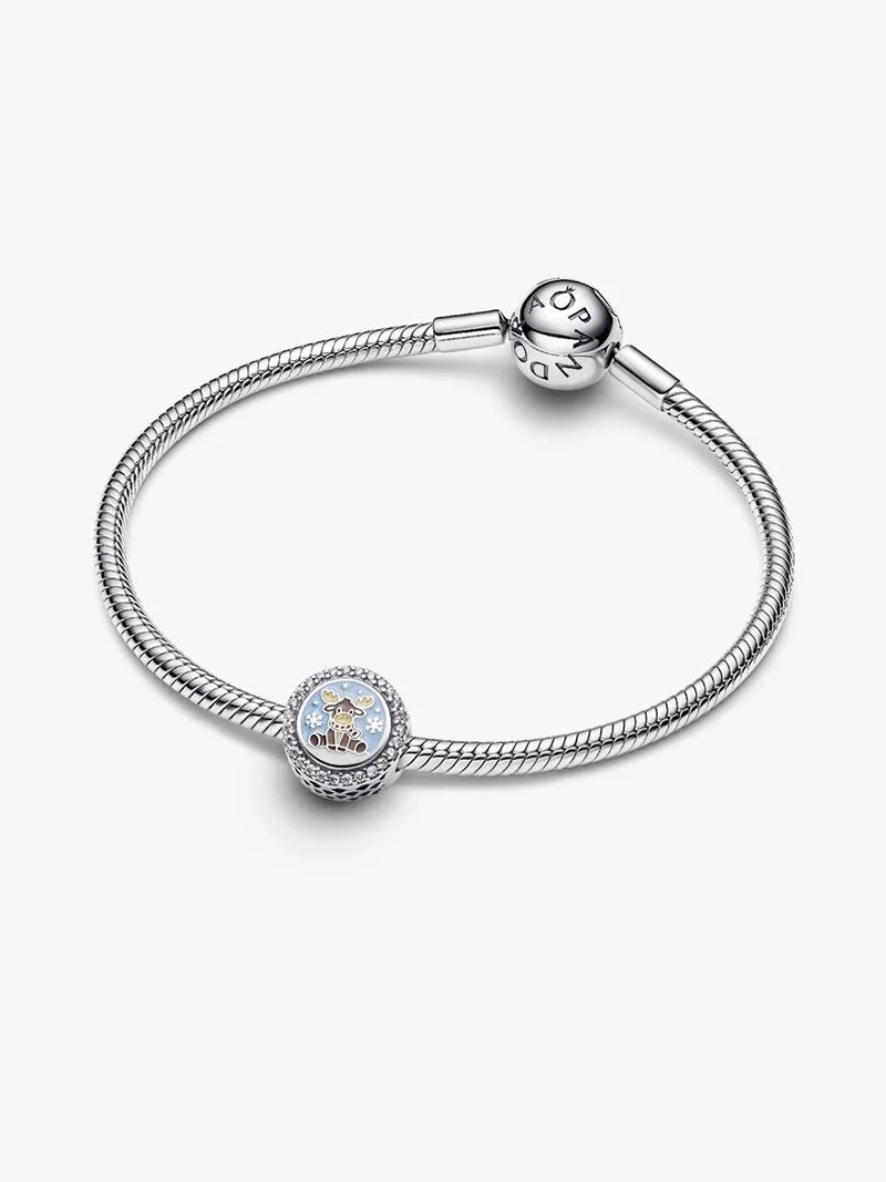 silberner Charm von Pandora mit winterlich gekleidetem Elch