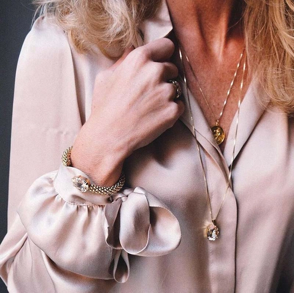 Classic Rope Bracelet Gold Silk - Caroline Svedbom - Snabb frakt & paketinslagning - Nordicspectra.se