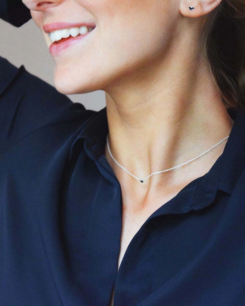 Loving Heart Drop Necklace - Drakenberg Sjölin Halsband - Snabb frakt & paketinslagning - Nordicspectra.se