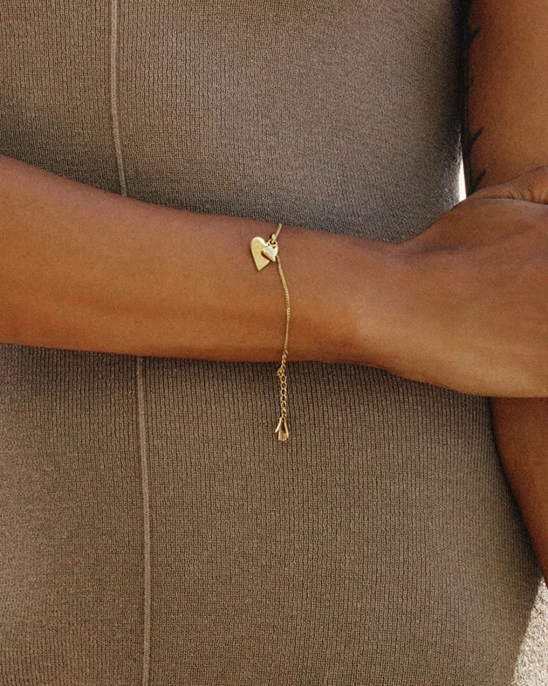 129939-edblad-heart-to-heart-bracelet-gold-2 10.07.04