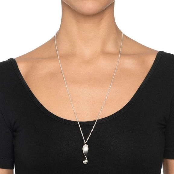 Blades Pendant - Efva Attling halsband - Snabb frakt & paketinslagning - Nordicspectra.se