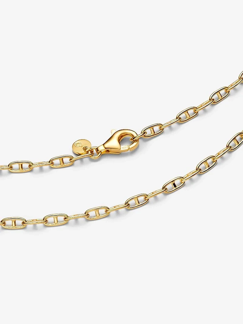 Ankarkedja Halsband Guld från Pandora Moments: Eleganta 14K guldpläterade länkar som ger en känsla av lyx och subtil elegans till din personliga stil.
