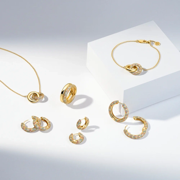 elegante Halskette aus 18 Karat vergoldetem Silber mit Zirkonia