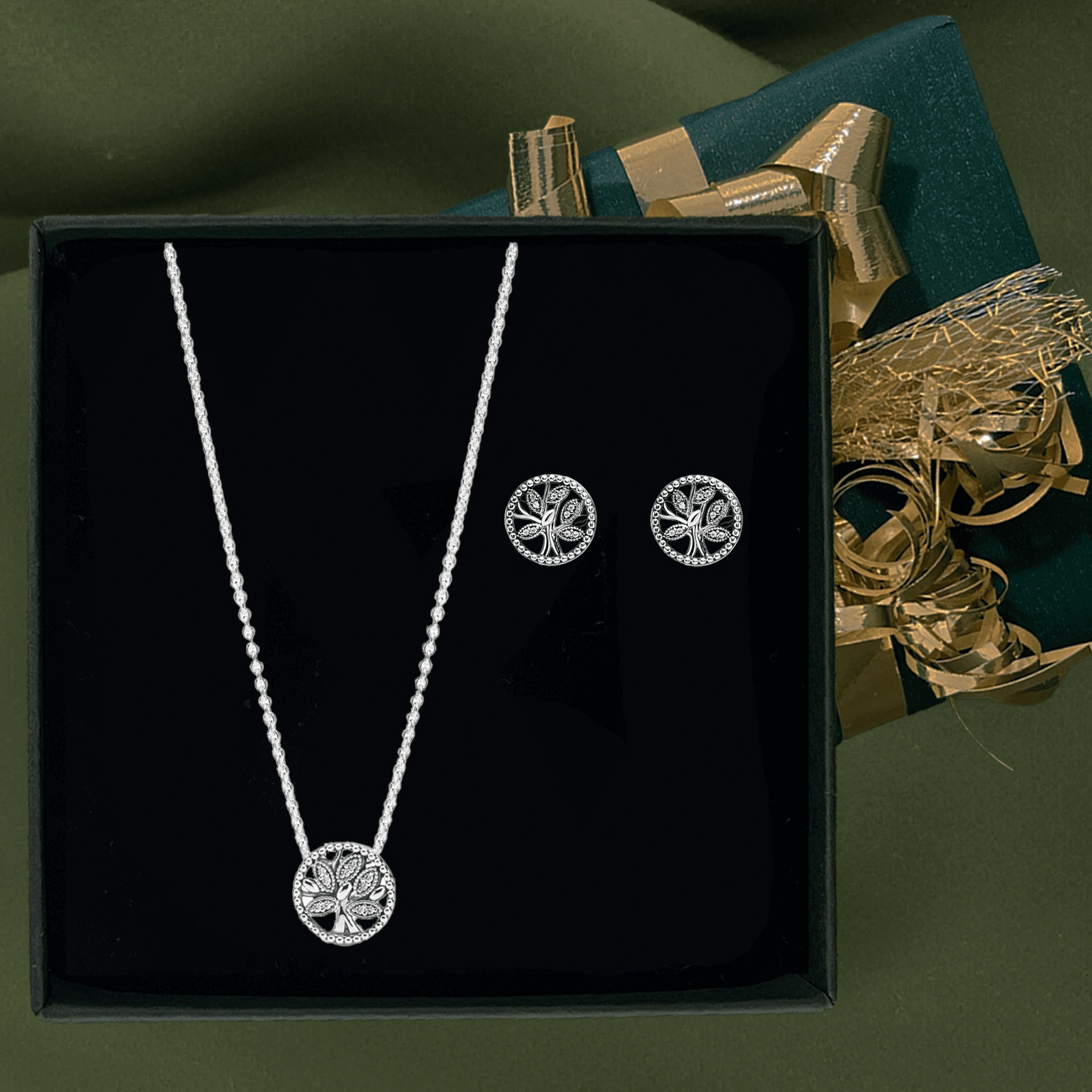 PANDORA - Presentset Glittrande Familjeträd