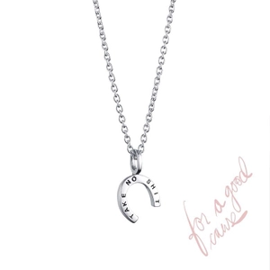 Take No Shit Small Pendant - Efva Attling - Suuri valikoima & ilmainen lahjapaketointi - Nordicspectra.fi