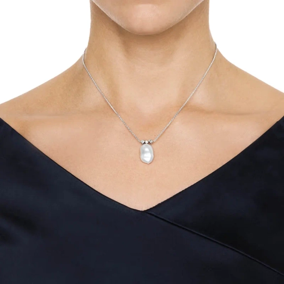 justerbar längd 40-45 cm.