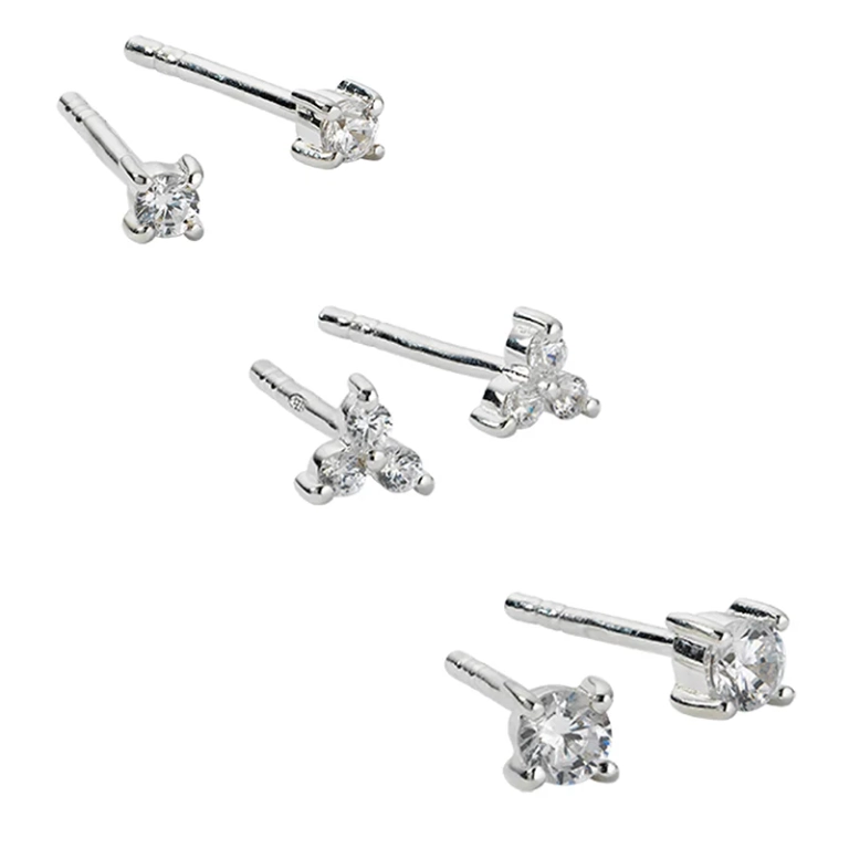 Celestia Studs Set Silver: tre par stilrena silverörhängen med cubic zirconia i olika storlekar från Syster P.