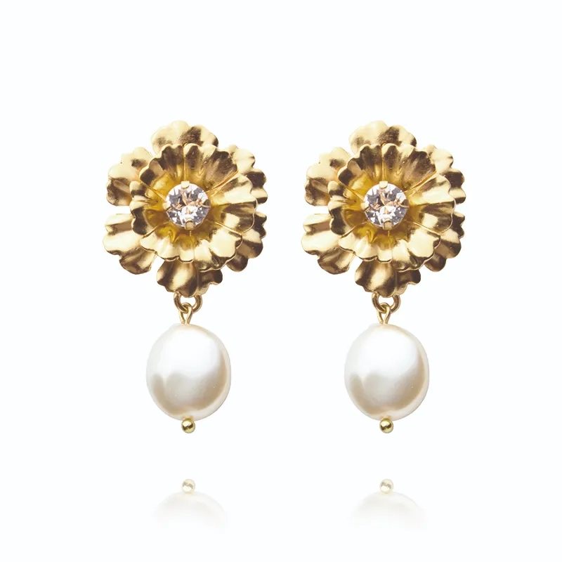 Caroline Svedbom - Blossom Pearl Earrings Gold Crystal